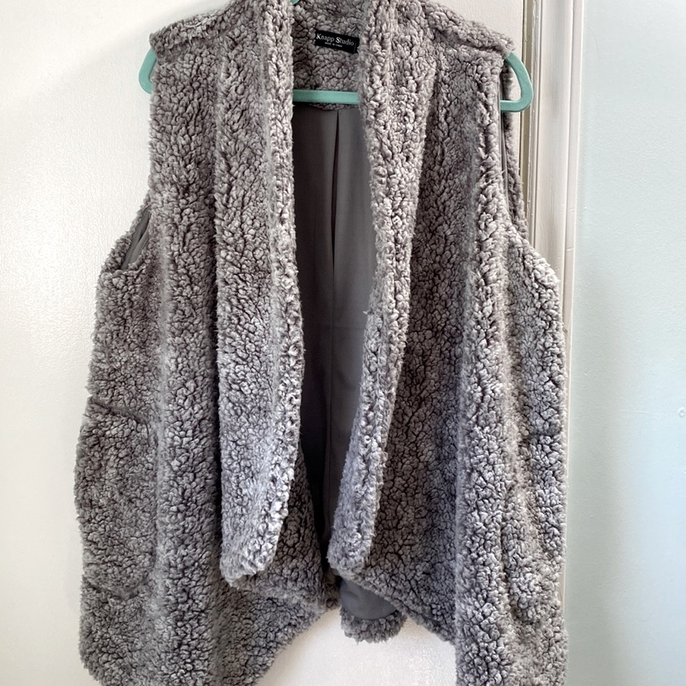 Knapp studios fleece wrap